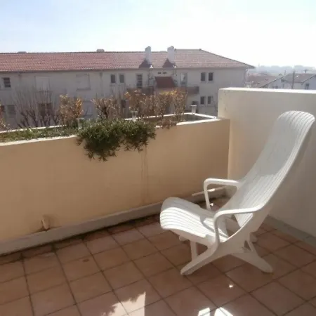 Sainte Madeleine - Apartment *